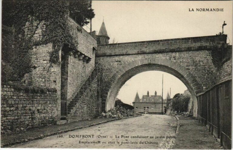 Rue Porte de Normandie ou route de ronde